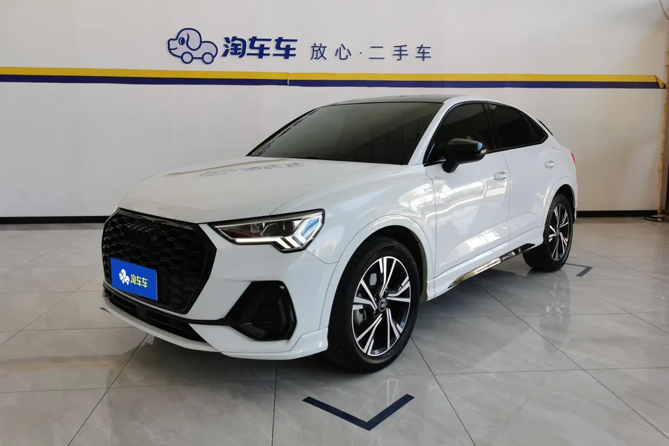 Audi Q3 SPORTBACK facelift 40 TFSI fashionable model 2023 — фото 1, купить с доставкой в Москву
