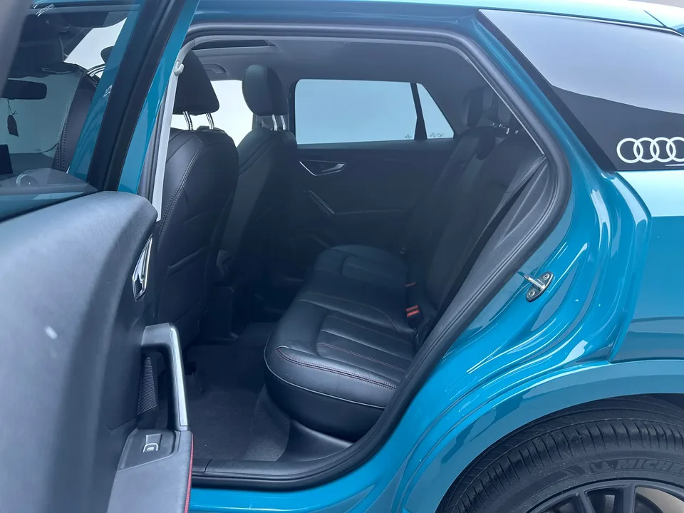 Audi Q2L Audi Q2L 2022 35 TFSI aggressive and dynamic model 2023 — миниатюра 5