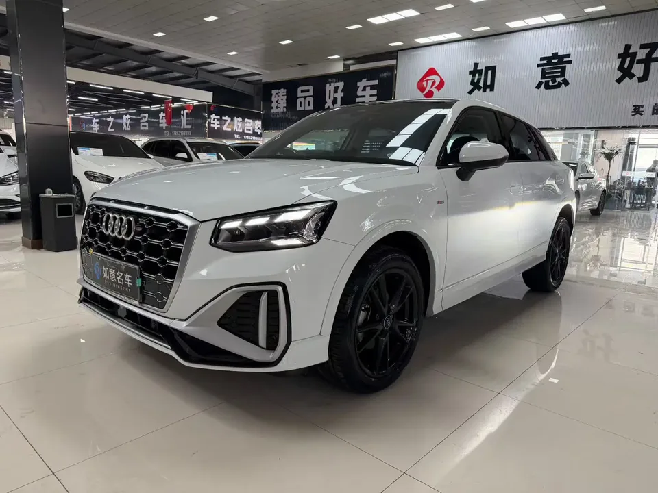 Audi Q2L Audi Q2L 2022 35 TFSI aggressive and dynamic model 2022 — фото 1, купить с доставкой в Москву