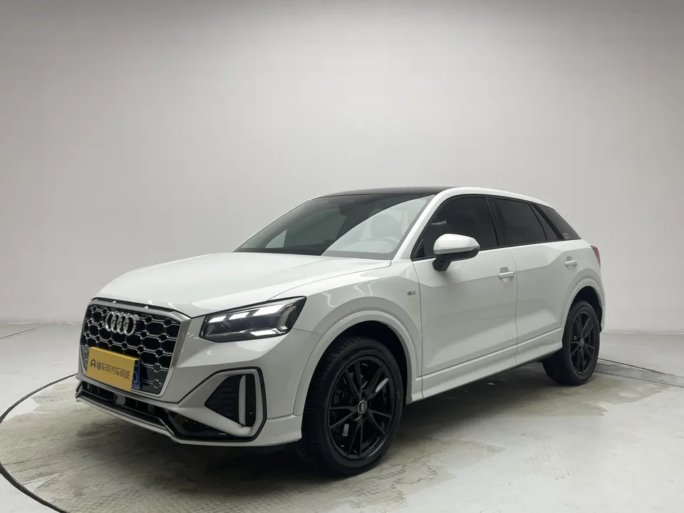 Audi Q2L 2024