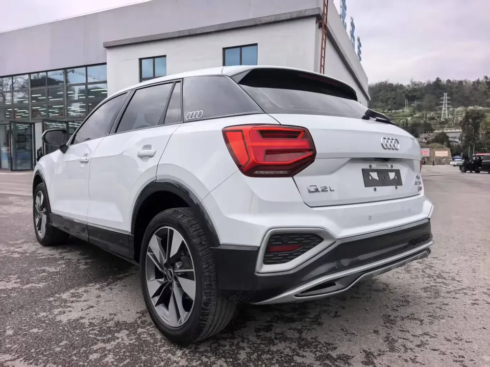 Audi Q2L Audi Q2L 2022 35 TFSI Fashionable and Elegant 2022 — миниатюра 2