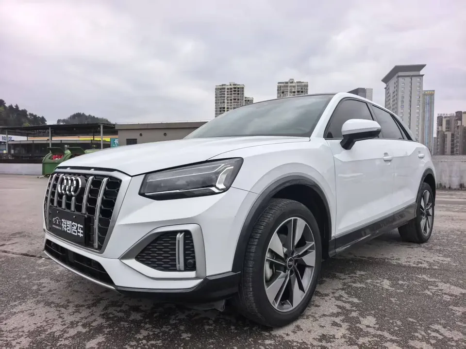 Audi Q2L Audi Q2L 2022 35 TFSI Fashionable and Elegant 2022 — фото 1, купить с доставкой в Москву