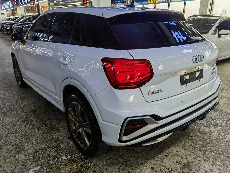 Audi Q2L Audi Q2L 2022 35 TFSI RS kit burning speed type 2022 — миниатюра 4