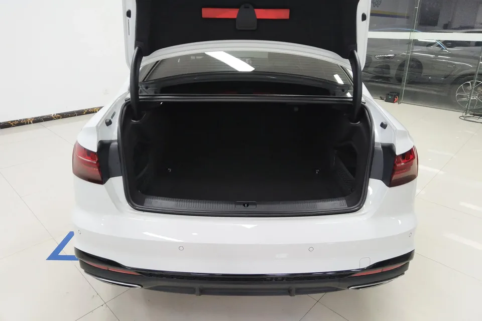 Audi a4 l Audi A4L 2024 40 TFSI luxury and dynamic model 2024 — миниатюра 5