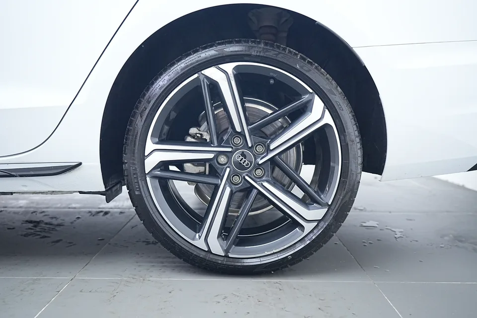 Audi a4 l Audi A4L 2024 40 TFSI Luxury Dynamic 2024 — thumbnail 3