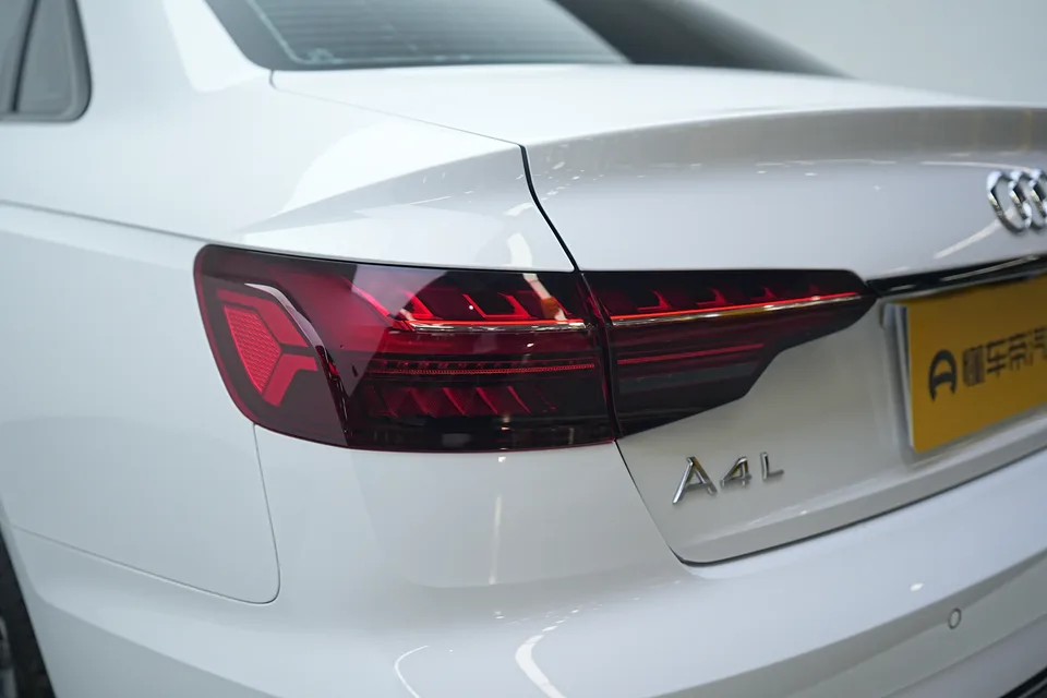 Audi a4 l Audi A4L 2024 40 TFSI Luxury Dynamic 2024 — thumbnail 4