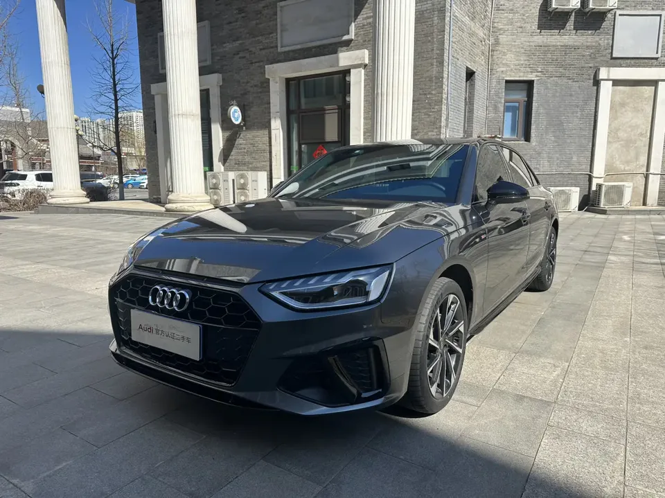 Audi a4 l 2023