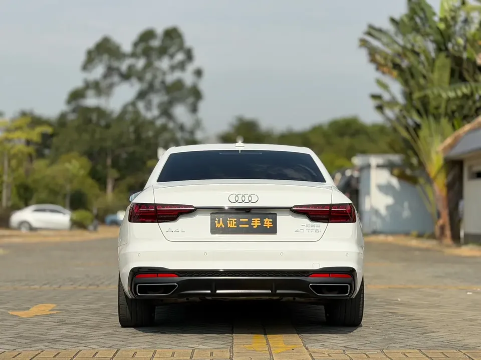Audi a4 l Audi A4L 2022 40 TFSI Fashion Dynamic Edition 2022 — миниатюра 2