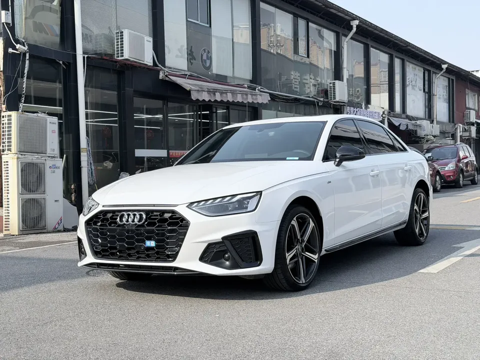 Audi a4 l 2024