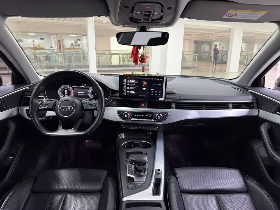 Audi a4 l Audi A4L 2023 40 TFSI Luxury Dynamic 2023 — миниатюра 2