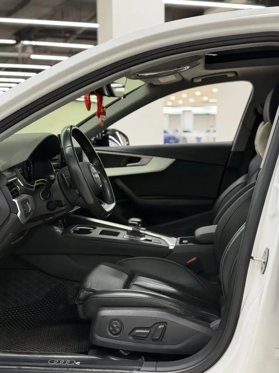 Audi a4 l Audi A4L 2023 40 TFSI Luxury Dynamic 2023 — миниатюра 4