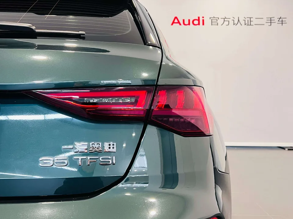 Audi A3 Sportback 35 TFSI stylish and sporty 2022 — миниатюра 3