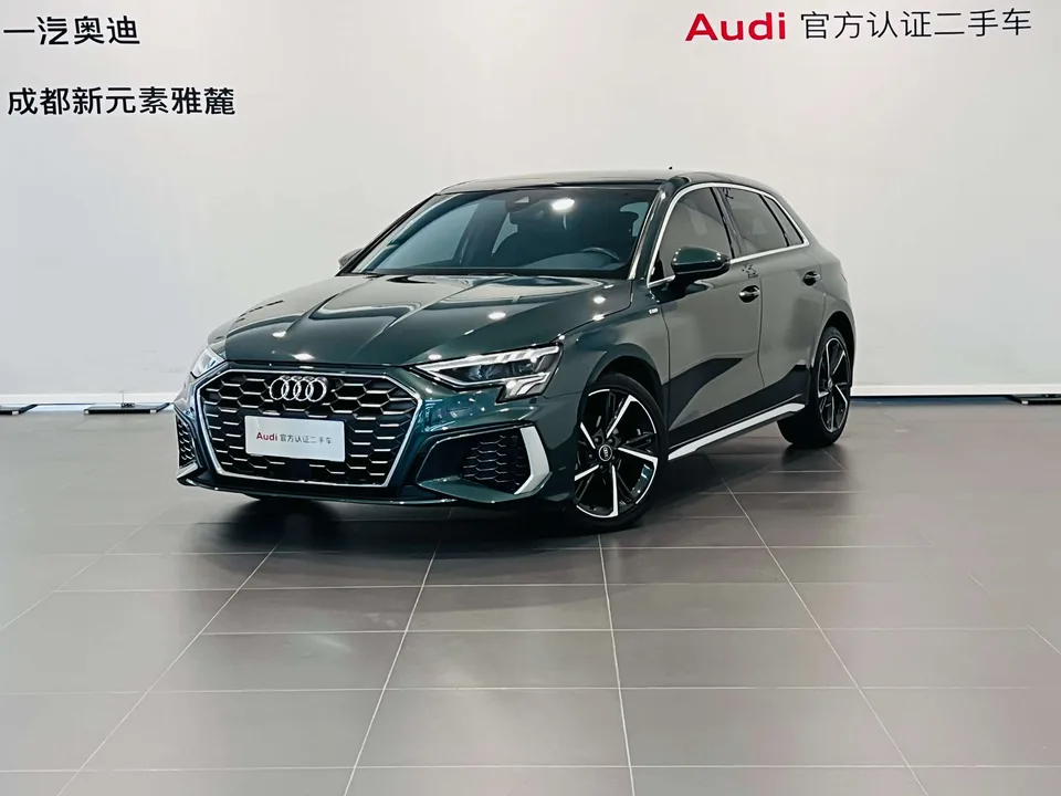 Audi A3 Sportback 35 TFSI stylish and sporty 2022 — фото 1, купить с доставкой в Москву