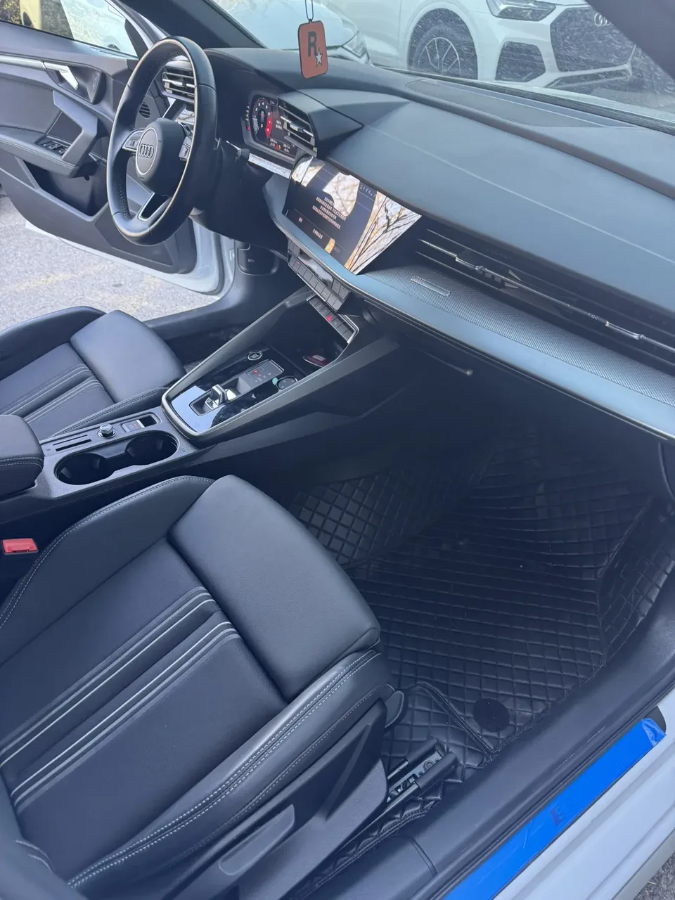 Audi A3 Audi A3 2024 Sportback 35 TFSI stylish and sporty 2024 — миниатюра 5