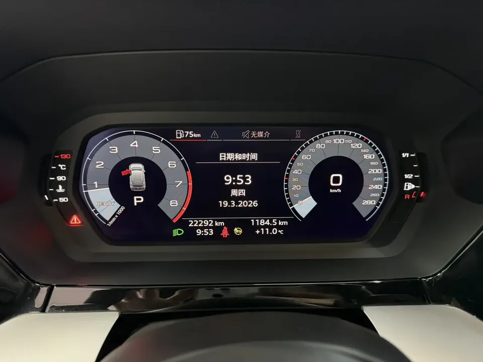 Audi A3 Sportback 35 TFSI Aggressive Sports Edition 2022 — миниатюра 3