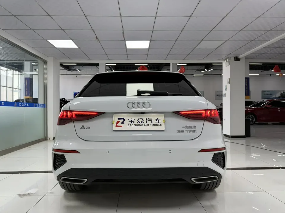 Audi A3 Sportback 35 TFSI Aggressive Sports Edition 2022 — миниатюра 5