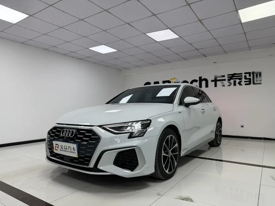 Audi A3 Sportback 35 TFSI Aggressive Sports Edition 2022 — фото 1, купить с доставкой в Москву
