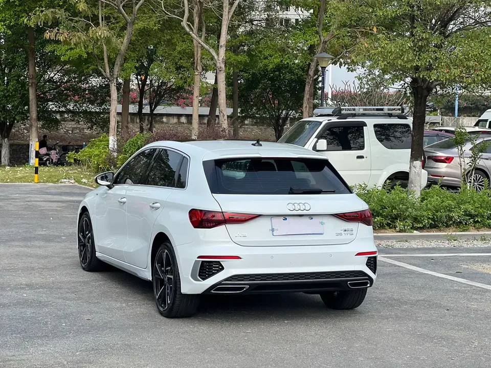 Audi A3 Audi A3 2024 Sportback 35 TFSI stylish and sporty 2024 — миниатюра 2