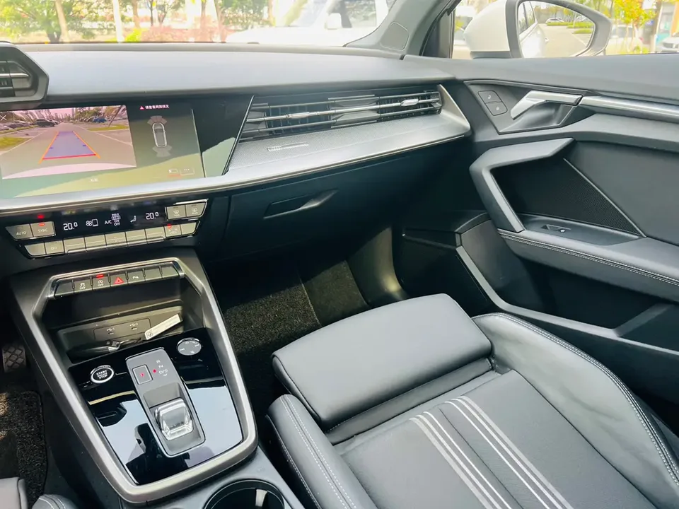 Audi A3 Audi A3 2024 Sportback 35 TFSI stylish and sporty 2024 — миниатюра 4