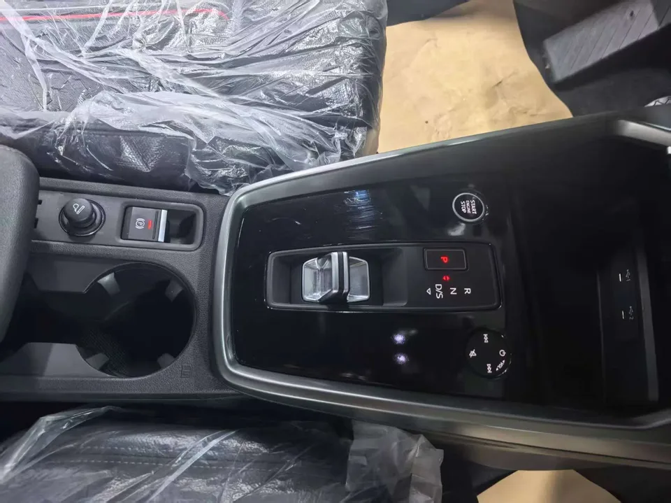Audi A3 Sportback 35 TFSI stylish and sporty 2022 — миниатюра 3