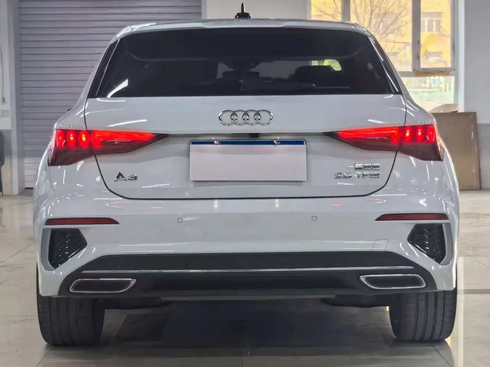 Audi A3 Sportback 35 TFSI stylish and sporty 2022 — миниатюра 5