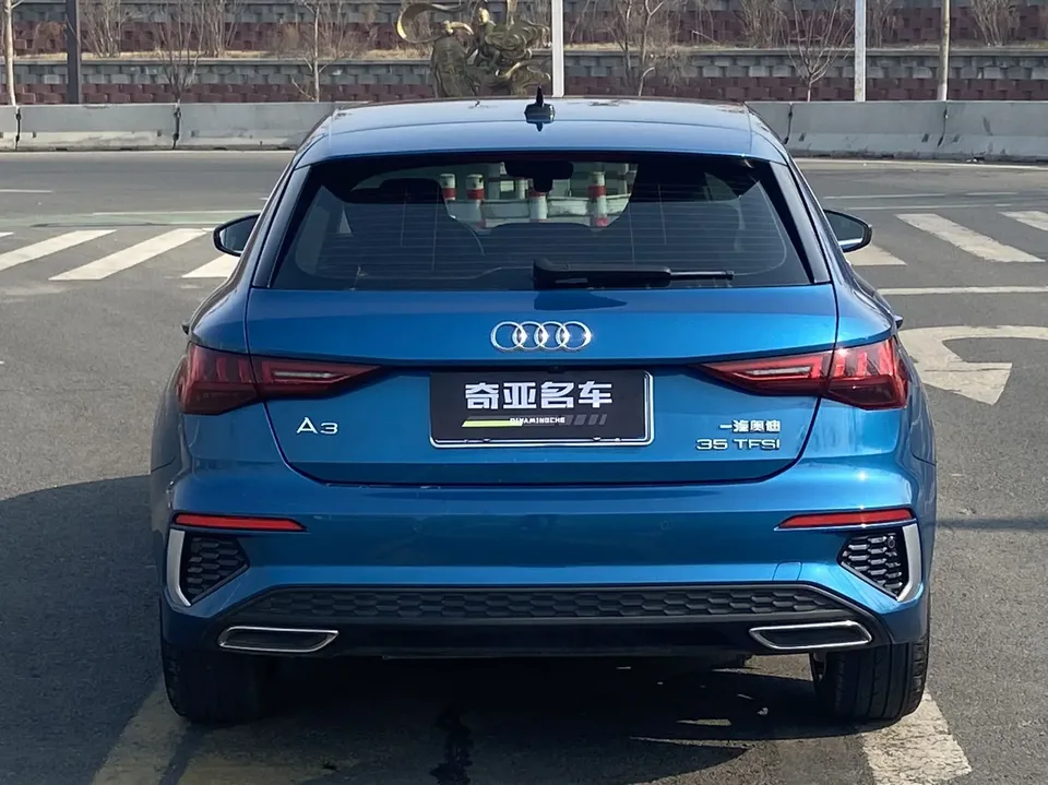 Audi A3 Audi A3 2021 Sportback 35 TFSI Stylish and sporty 2022 — thumbnail 2