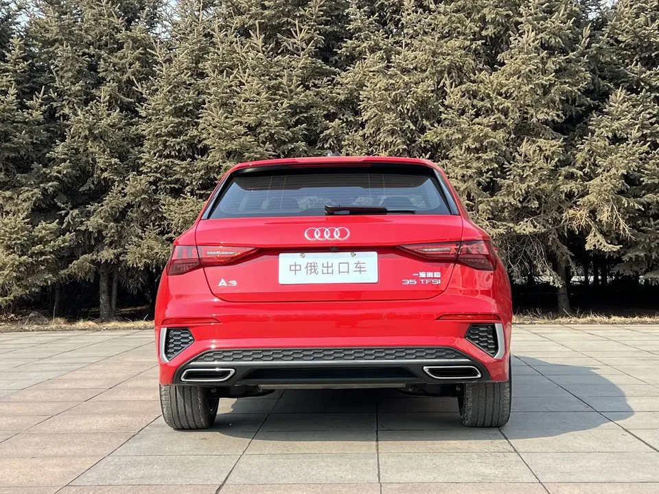 Audi A3 Audi A3 2023 Sportback 35 TFSI Stylish and sporty 2023 — миниатюра 2