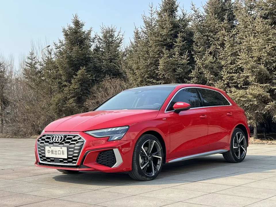 Audi A3 Audi A3 2023 Sportback 35 TFSI Stylish and sporty 2023 — photo 1, buy with delivery to Moscow