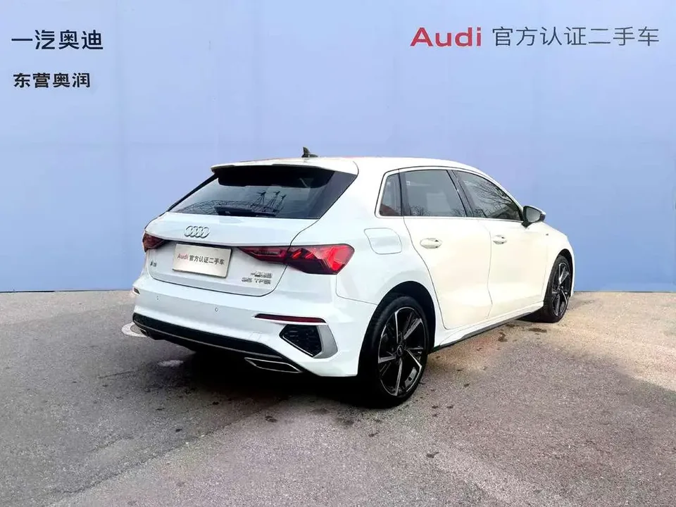Audi A3 Audi A3 2024 Sportback 35 TFSI stylish and sporty 2024 — миниатюра 4