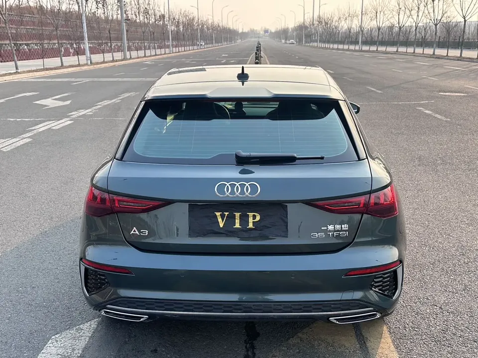 Audi A3 Sportback 35 TFSI stylish and sporty 2022 — миниатюра 2