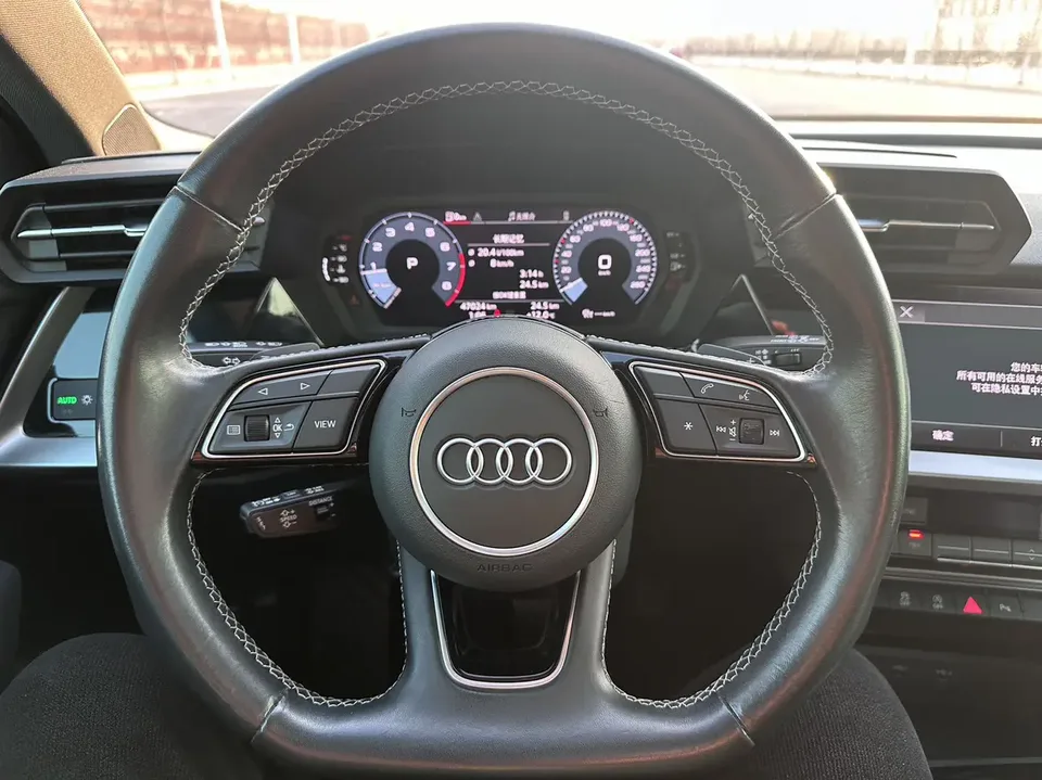 Audi A3 Sportback 35 TFSI stylish and sporty 2022 — миниатюра 5