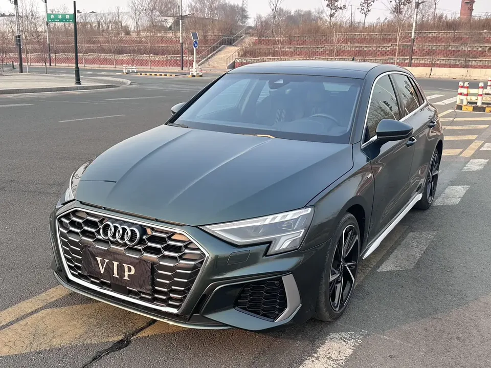 Audi A3 Sportback 35 TFSI stylish and sporty 2022 — фото 1, купить с доставкой в Москву