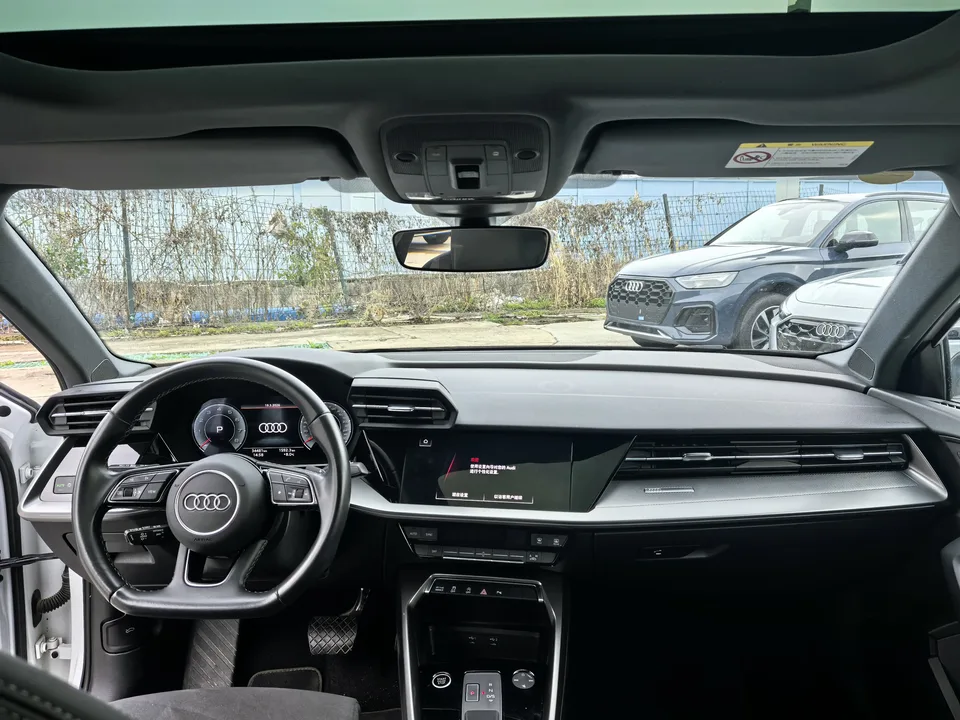 Audi A3 Audi A3 2024 A3L Limousine 35 TFSI aggressive and sporty 2024 — миниатюра 5