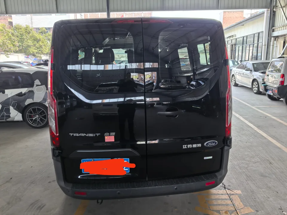Ford Transit Transit 2019 2.0T gasoline automatic multi-functional commercial vehicle short-axle low-roof 6-seater National VI 2022 — миниатюра 4