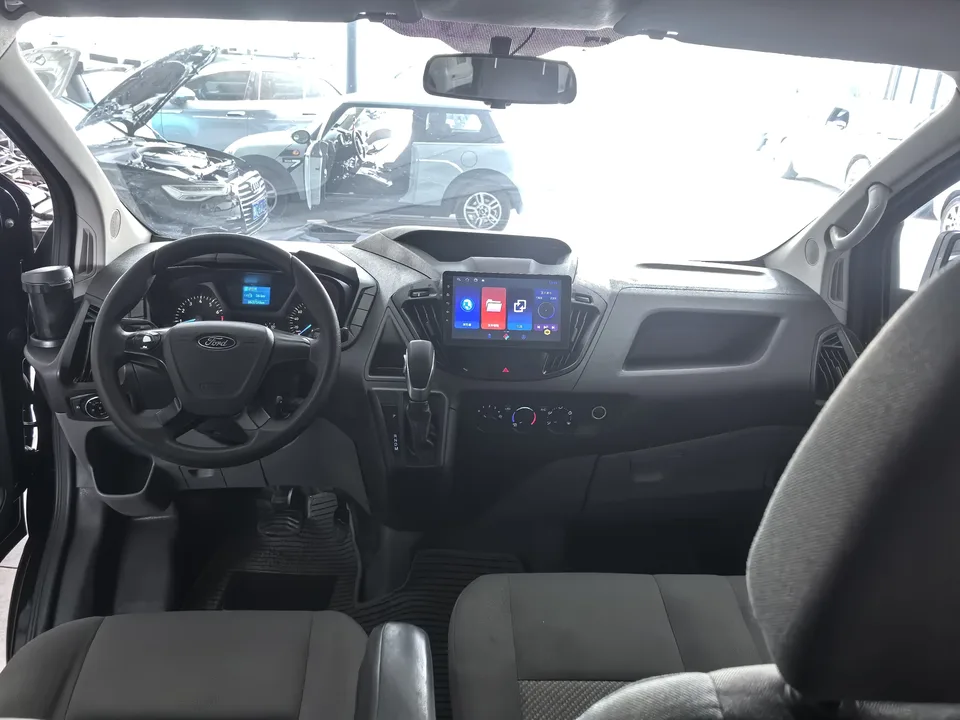 Ford Transit Transit 2019 2.0T gasoline automatic multi-functional commercial vehicle short-axle low-roof 6-seater National VI 2022 — миниатюра 5