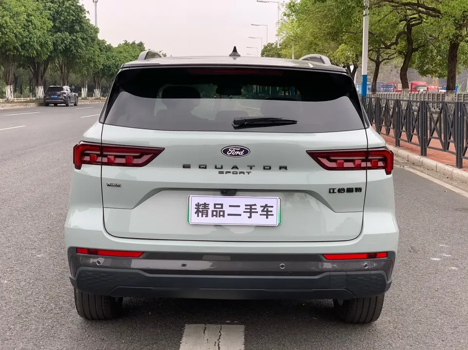 Ford Lingrui PHEV Lingrui PHEV 2025 Zunling PLUS 2025 — миниатюра 2