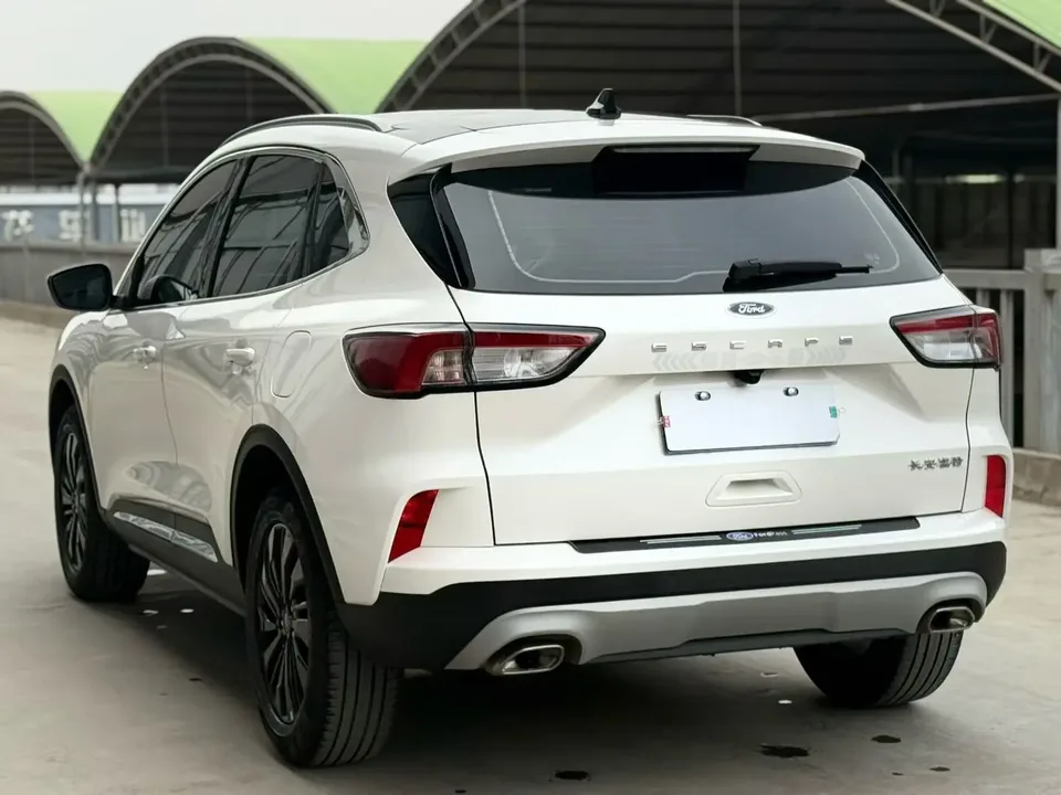 Ford Escape 2024 EcoBoost 245 2WD Premium Edition 2024 — миниатюра 4