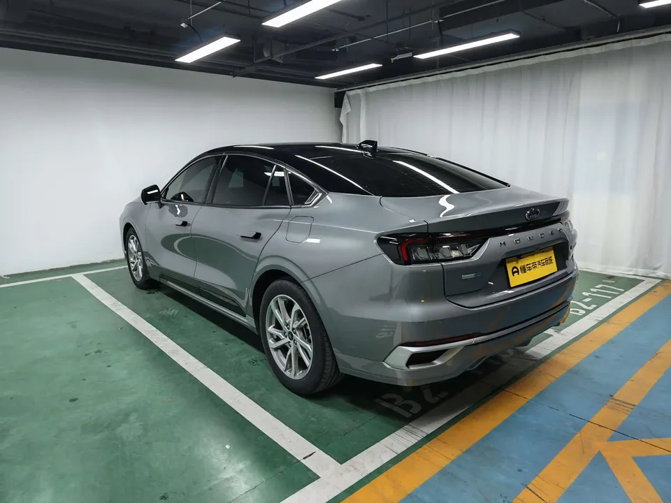 Ford Mondeo facelift EcoBoost 245 luxury model 2022 — миниатюра 2