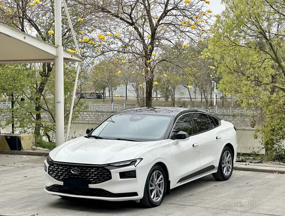 Ford Mondeo 2023