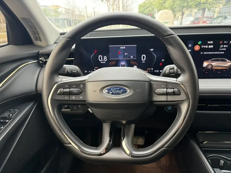 Ford Mondeo Mondeo EcoBoost 245 Luxury 2024 — миниатюра 4