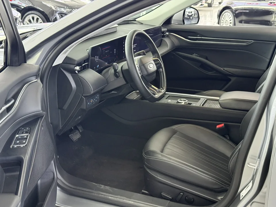 Ford Mondeo Mondeo 2025 EcoBoost 245 Luxury 2025 — миниатюра 4
