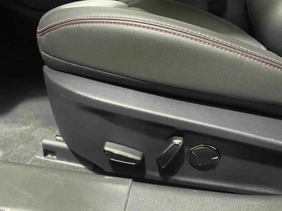 Ford Mondeo Mondeo EcoBoost 180 Comfort Edition 2024 — миниатюра 4