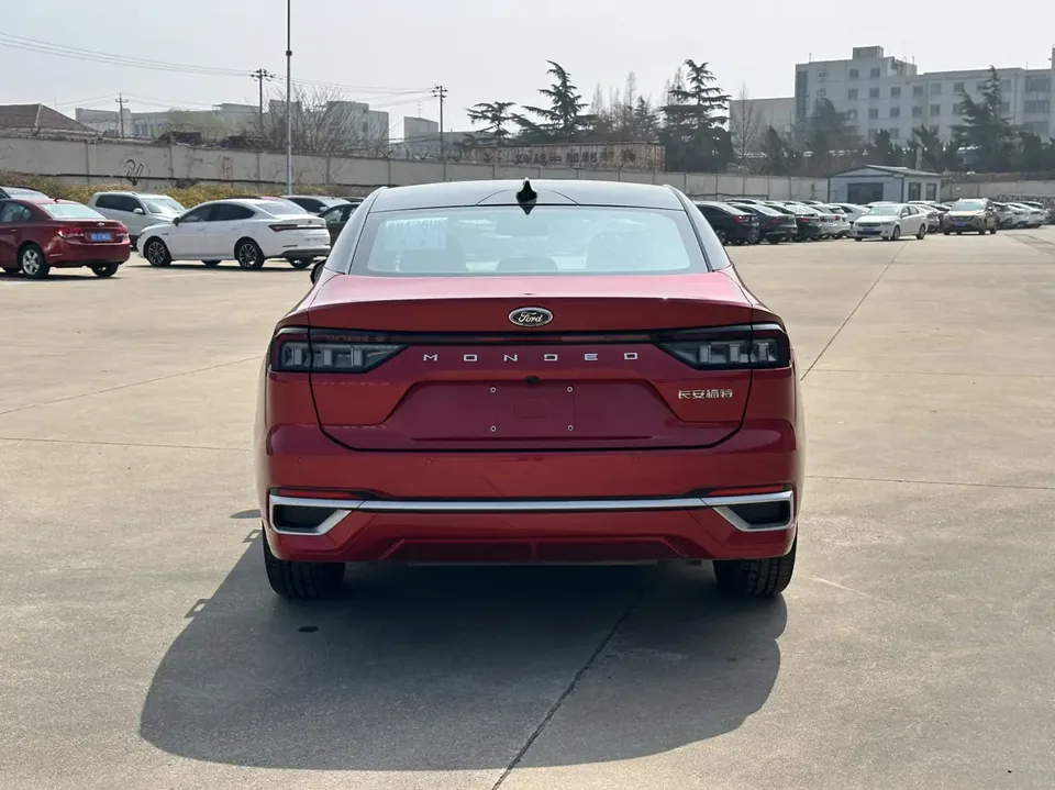 Ford Mondeo Mondeo EcoBoost 245 Extreme Edition 2024 — миниатюра 2