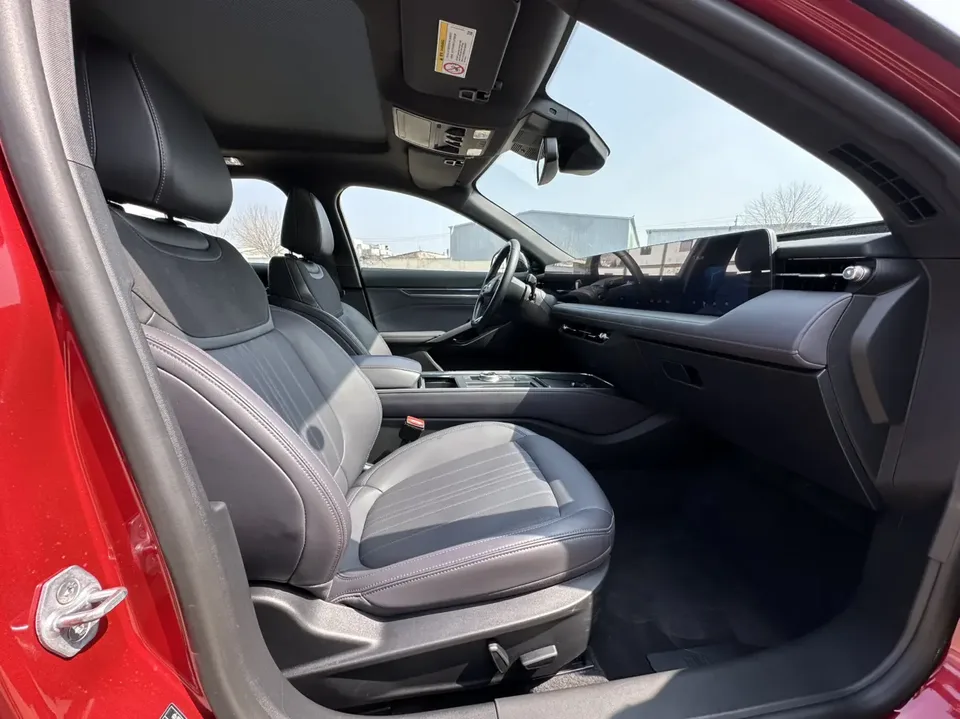 Ford Mondeo Mondeo EcoBoost 245 Extreme Edition 2024 — миниатюра 5