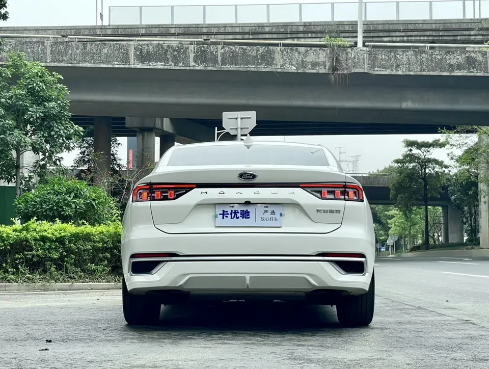 Ford Mondeo Mondeo 2025 EcoBoost 180 Comfort Edition 2025 — миниатюра 2