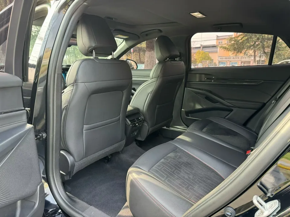 Ford Mondeo Mondeo EcoBoost 180 Comfort Edition 2024 — миниатюра 5