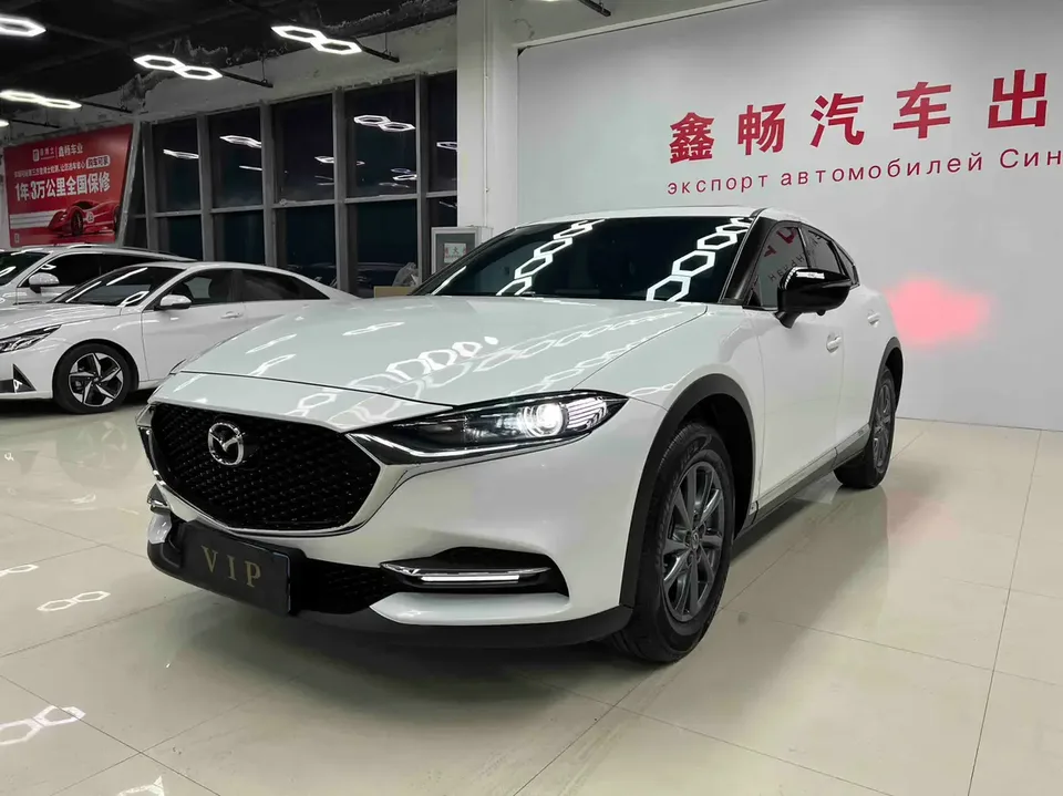 Mazda CX-4 Mazda CX-4 2021 2.0L 2WD Blue Sky Vitality Edition 2023 — photo 1, buy with delivery to Moscow