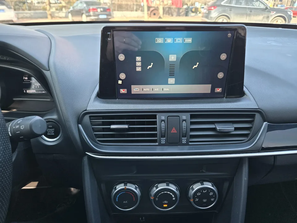 Mazda CX-4 Mazda CX-4 2021 2.0L 2WD Blue Sky Vitality Edition 2023 — thumbnail 3