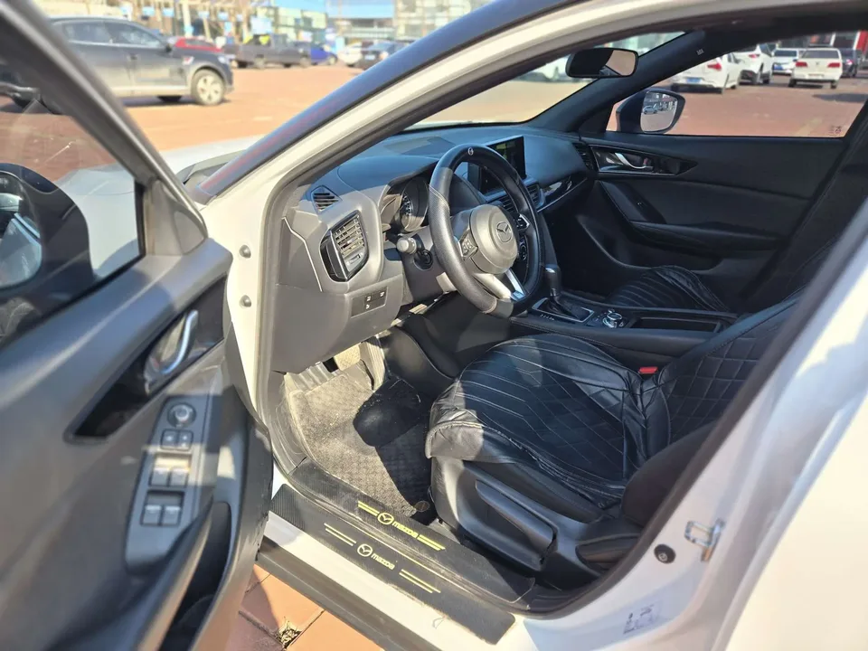 Mazda CX-4 Mazda CX-4 2021 2.0L 2WD Blue Sky Vitality Edition 2023 — thumbnail 4