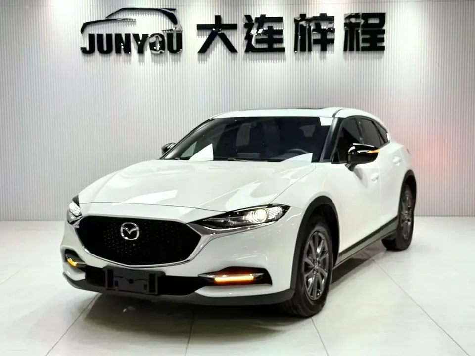 Mazda CX-4 Mazda CX-4 2021 2.0L 2WD Blue Sky Explorer Edition 2023 — photo 1, buy with delivery to Moscow